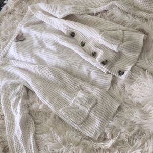 NWOT TAGS OFF WHITE LOOSE KNIT SWEATER 💙💙